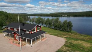 Villa Lehtoniemi in summer and Sonkajärvi Lake