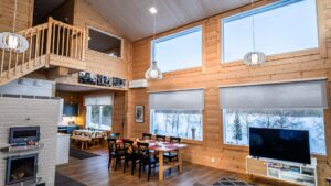 Living room and view of the lake